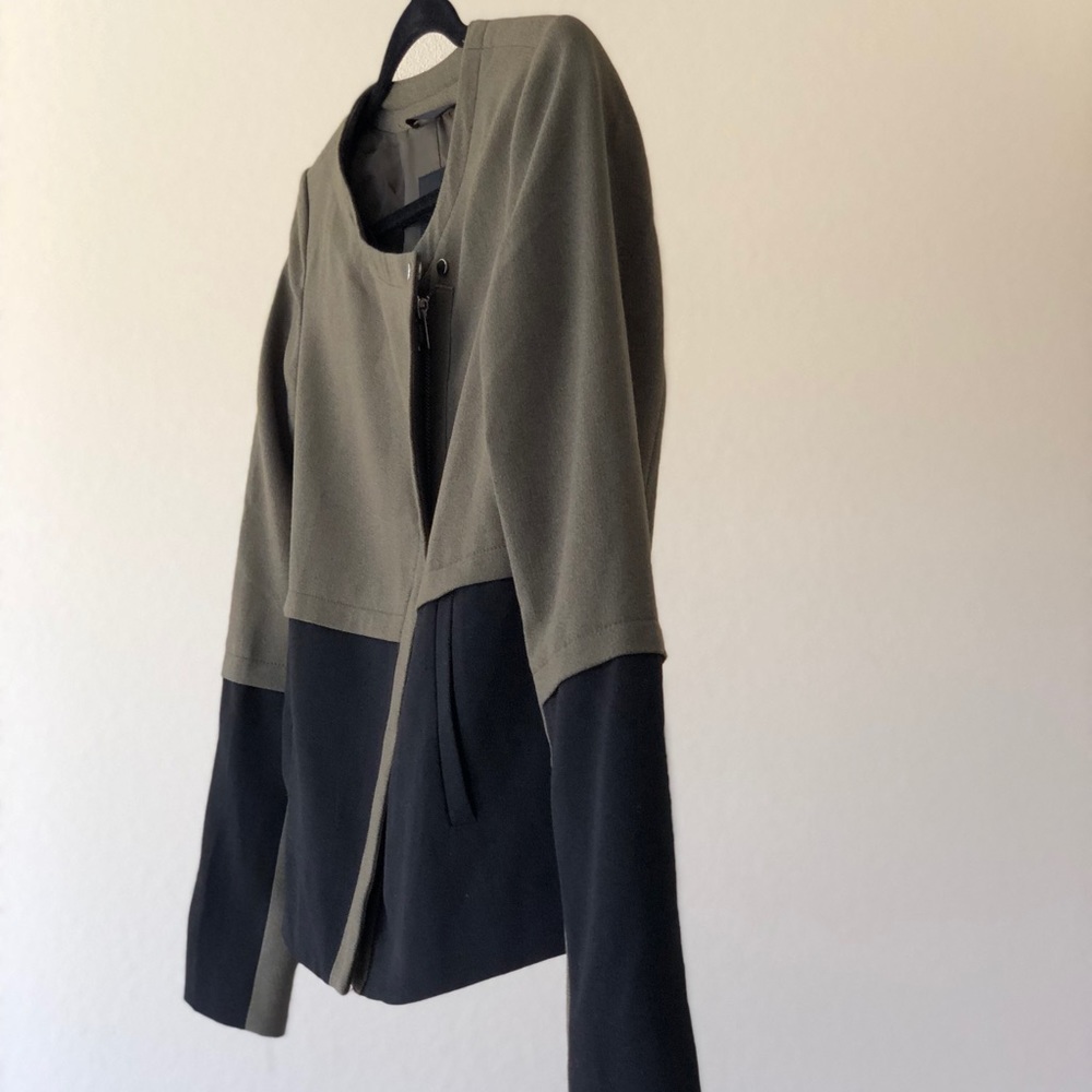 New without tags, BABATON color block jacket - Picture 3 of 6